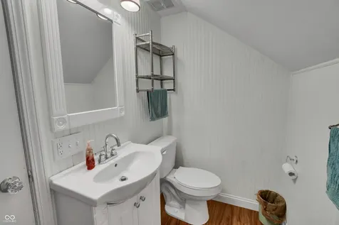 2222 Chestnut Street Columbus IN 47201