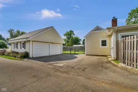 2222 Chestnut Street Columbus IN 47201