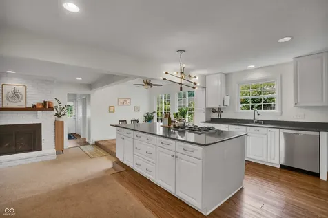 2222 Chestnut Street Columbus IN 47201
