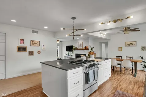2222 Chestnut Street Columbus IN 47201