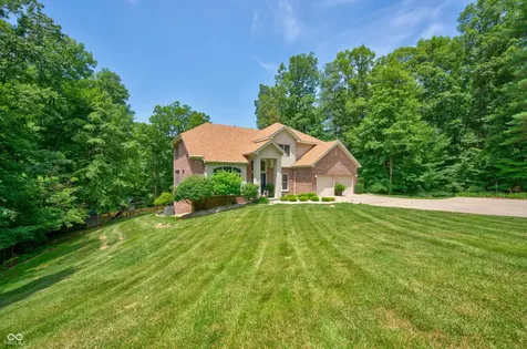 7830 Persimmon Lake Drive Seymour IN 47274