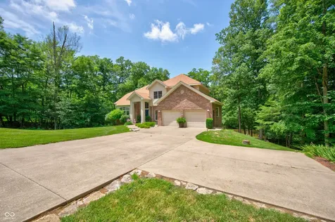 7830 Persimmon Lake Drive Seymour IN 47274
