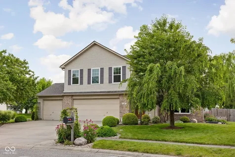 13 Somerset Circle Brownsburg IN 46112