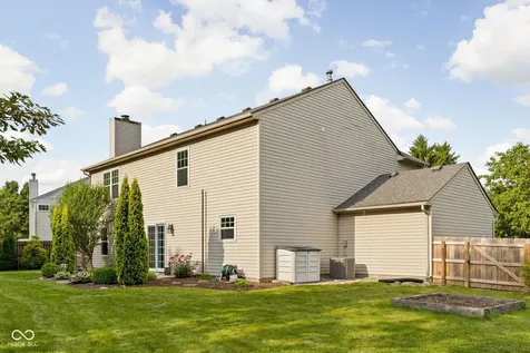 13 Somerset Circle Brownsburg IN 46112