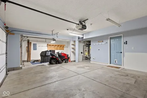 13 Somerset Circle Brownsburg IN 46112