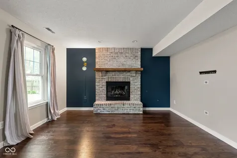 13 Somerset Circle Brownsburg IN 46112