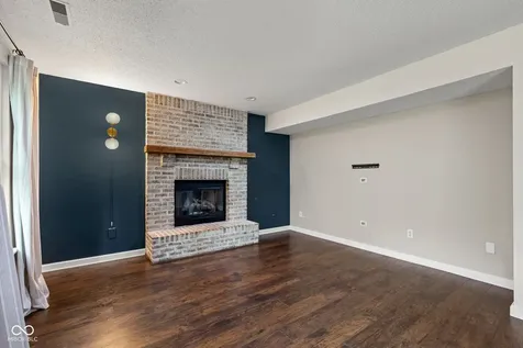 13 Somerset Circle Brownsburg IN 46112
