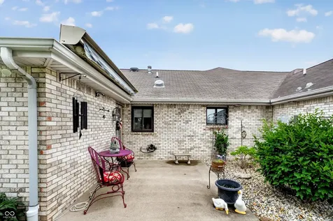175 Warwick Way Pendleton IN 46064