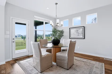 5341 Peachtree Road Zionsville IN 46077