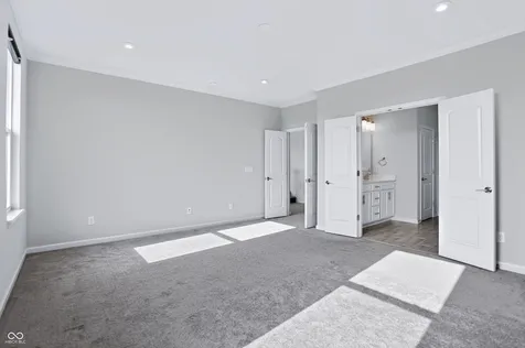 5341 Peachtree Road Zionsville IN 46077