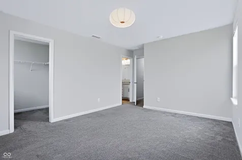 5341 Peachtree Road Zionsville IN 46077