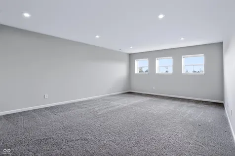 5341 Peachtree Road Zionsville IN 46077
