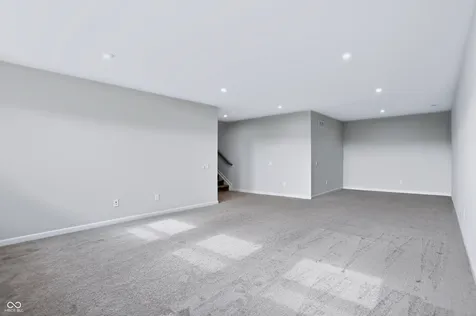 5341 Peachtree Road Zionsville IN 46077