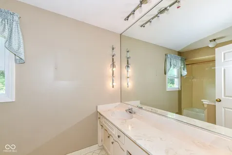 12223 Castle Court Carmel IN 46033