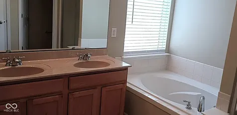 12881 Elbe Street Fishers IN 46037