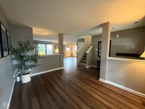 10022 Sapphire Berry Lane Fishers IN 46038