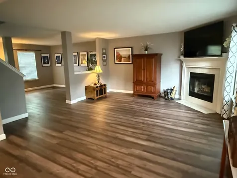 10022 Sapphire Berry Lane Fishers IN 46038