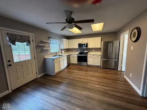 10022 Sapphire Berry Lane Fishers IN 46038
