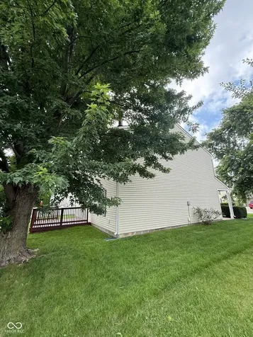 10022 Sapphire Berry Lane Fishers IN 46038
