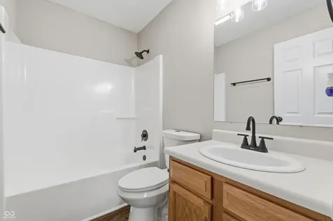 1316 Lindsey Lane Lebanon IN 46052