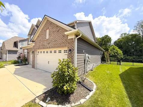 6807 Collisi Place Brownsburg IN 46112