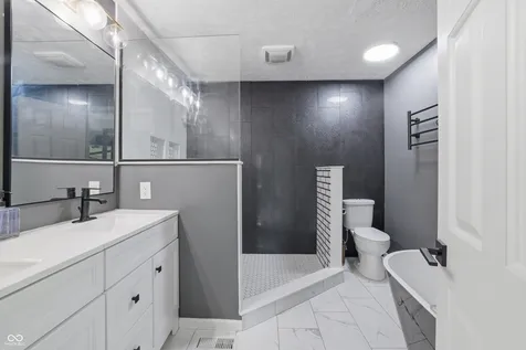 12039 Admirals Pointe Drive Indianapolis IN 46236
