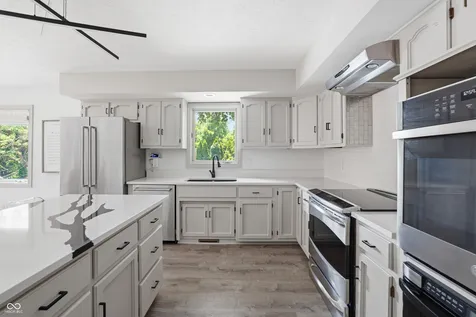 12039 Admirals Pointe Drive Indianapolis IN 46236