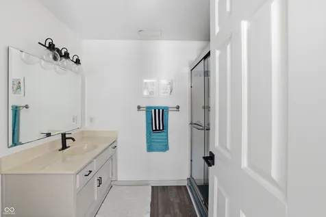 12039 Admirals Pointe Drive Indianapolis IN 46236