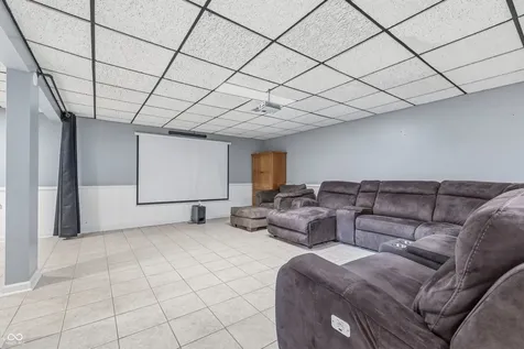 5817 Riva Ridge Drive Indianapolis IN 46237