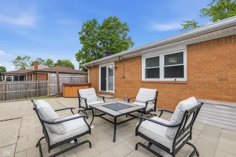 5817 Riva Ridge Drive Indianapolis IN 46237