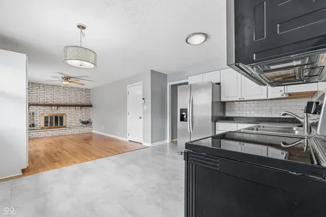 5817 Riva Ridge Drive Indianapolis IN 46237