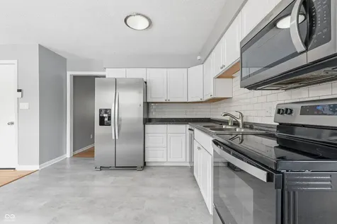 5817 Riva Ridge Drive Indianapolis IN 46237