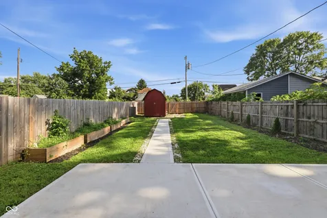 261 E Minnesota Street Indianapolis IN 46225