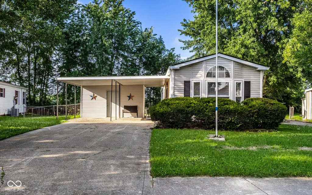 1145 Southpointe Drive Franklin IN 46131