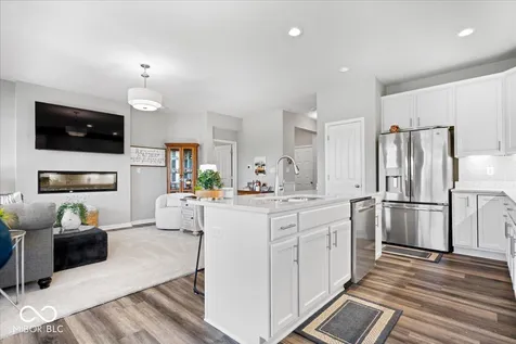 6048 Rockdell Drive Indianapolis IN 46237