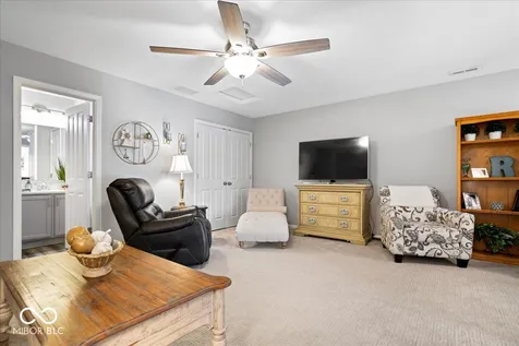 6048 Rockdell Drive Indianapolis IN 46237
