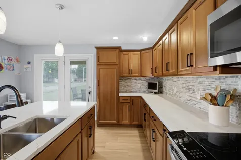 5141 Montpelier Court Columbus IN 47203