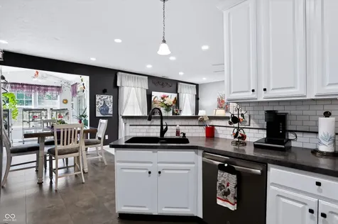 5943 Copeland Mills Drive Indianapolis IN 46221