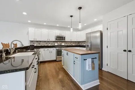 636 W Shel Lyn Court Greenfield IN 46140