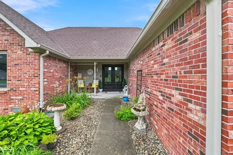 636 W Shel Lyn Court Greenfield IN 46140