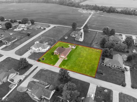 636 W Shel Lyn Court Greenfield IN 46140
