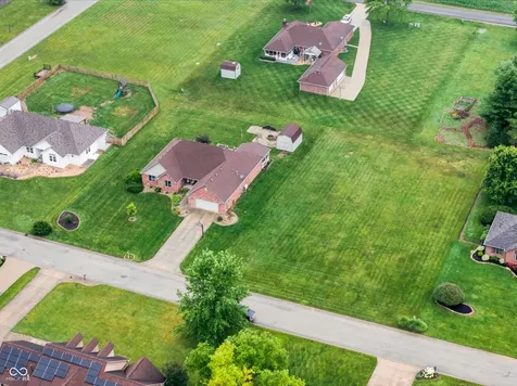 636 W Shel Lyn Court Greenfield IN 46140