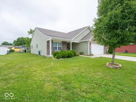 8218 Devon Avenue Indianapolis IN 46239