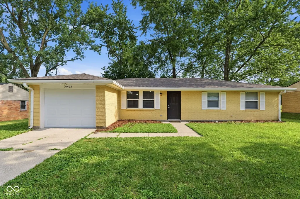 10423 Chris Drive Indianapolis IN 46229