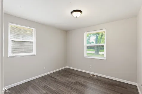 10423 Chris Drive Indianapolis IN 46229