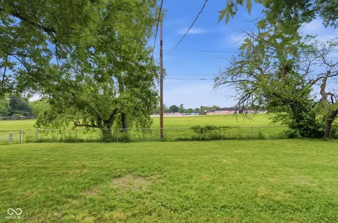 10423 Chris Drive Indianapolis IN 46229