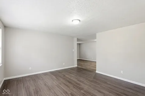 10423 Chris Drive Indianapolis IN 46229