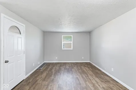 10423 Chris Drive Indianapolis IN 46229