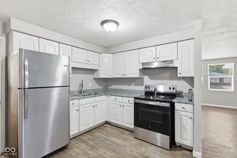 10423 Chris Drive Indianapolis IN 46229