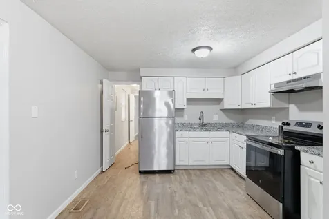 10423 Chris Drive Indianapolis IN 46229